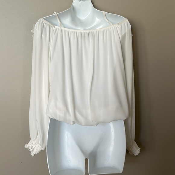 Frank Lyman white blouse - Picture 4 of 5